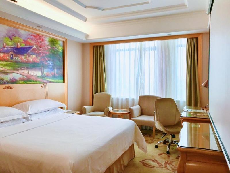 Vienna International Hotel Shenzhen Guangming Avenue Eksteriør bilde